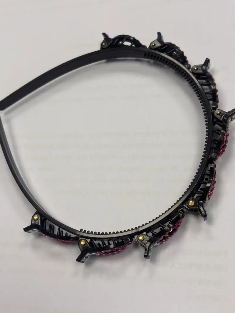 Diadema negra con detalles brillantes - 2