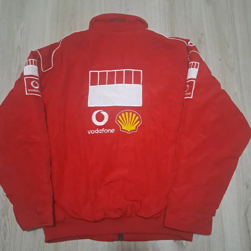 Chaqueta Ferrari roja con logos de patrocinadores - 2