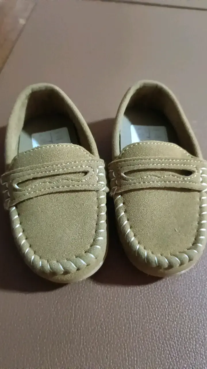 Mocasines de gamuza para niños color beige - 1