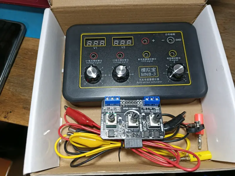 Simulador de Sensores Automotriz MNB-3 con Cables