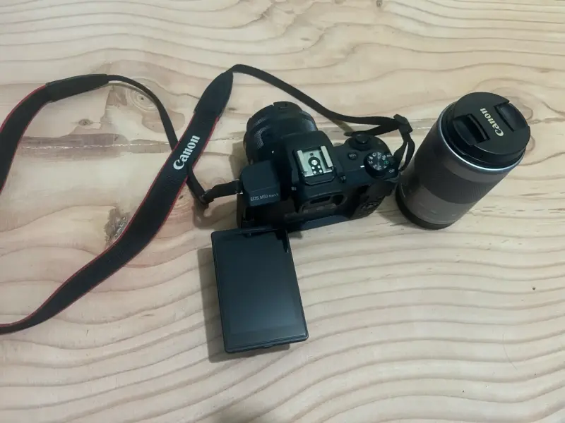 Canon EOS M50 Mark II + 2 Objetivos + accesorios - 3