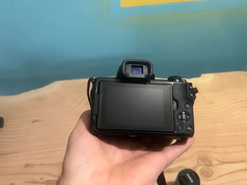 Canon EOS M50 Mark II + 2 Objetivos + accesorios - 4
