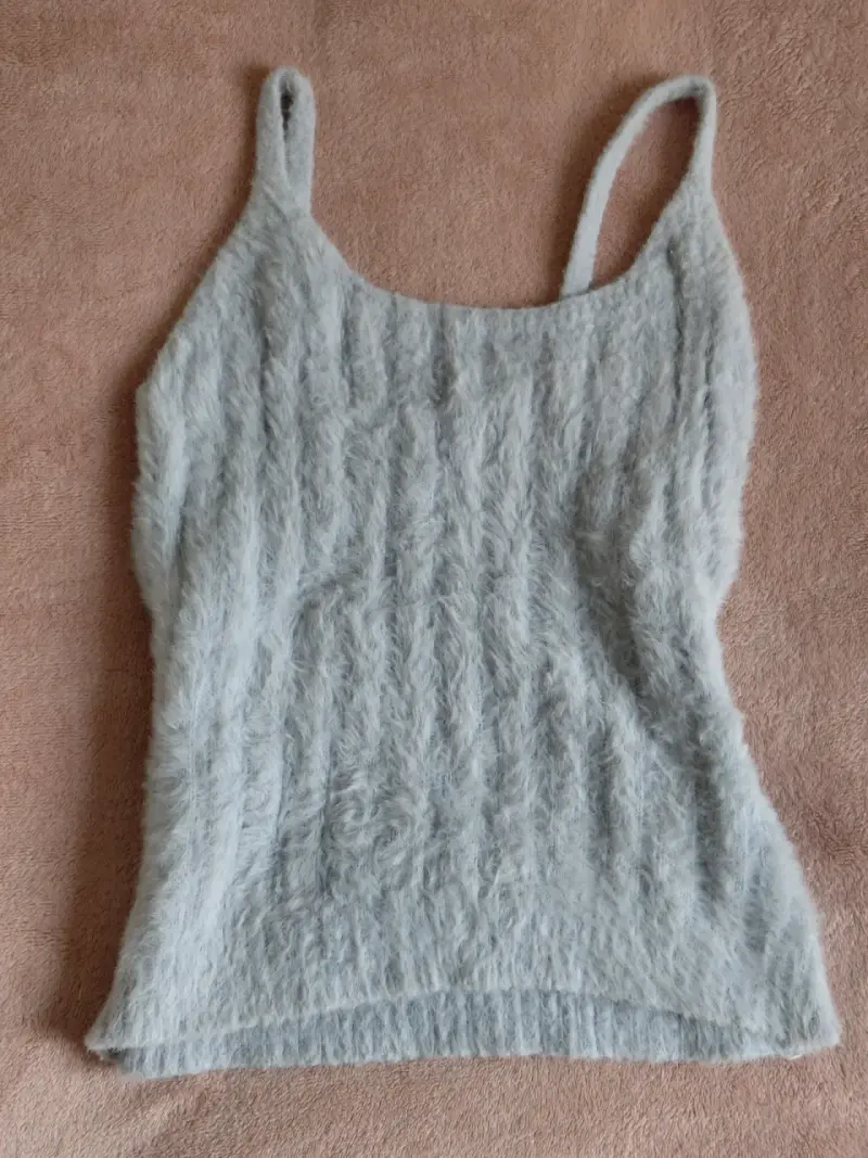 Top de lana gris sin mangas para mujer