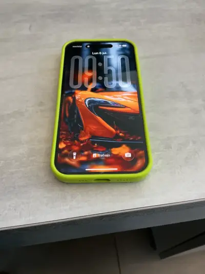iPhone 16 128 gb incluye 2 carcasa - miniatura 1