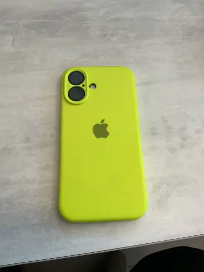iPhone 16 128 gb incluye 2 carcasa - miniatura 2
