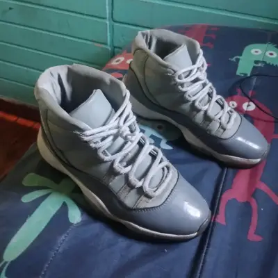 Jordan 11 Cool Grey talla 40 detalles al Dm - miniatura 2