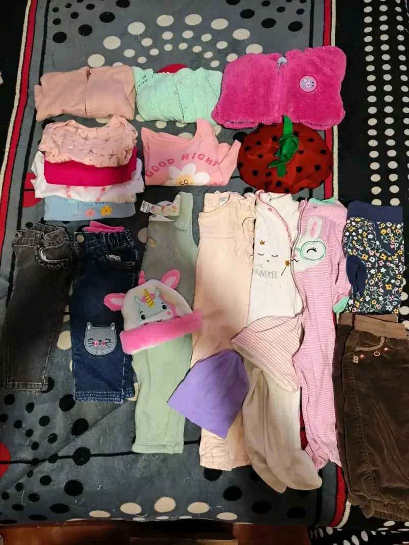 Lote de ropa infantil para bebes de 6 a 9 meses