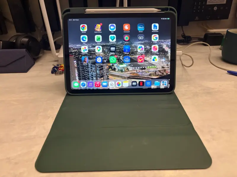 iPad Pro 11 pulgadas con funda y lápiz - 2