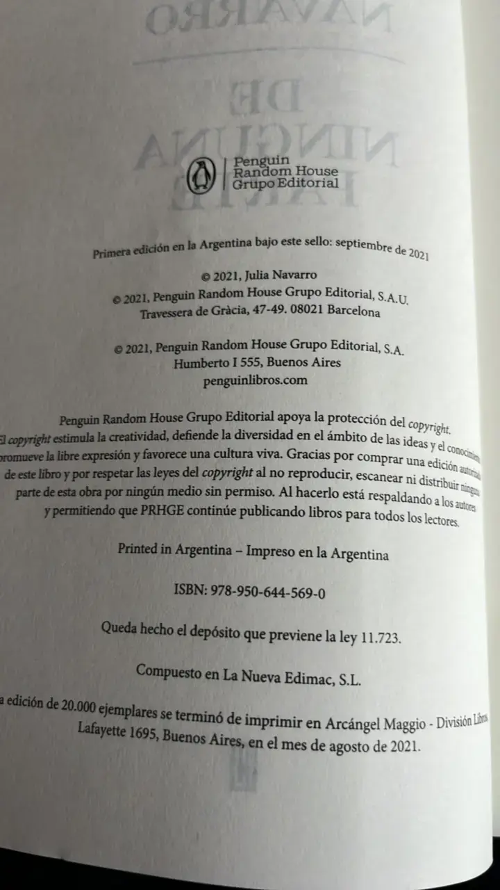 Libro 'De Ninguna Parte' de Julia Navarro - 3