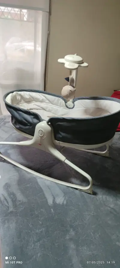 Silla mecedora para bebé Tiny Love - miniatura 3