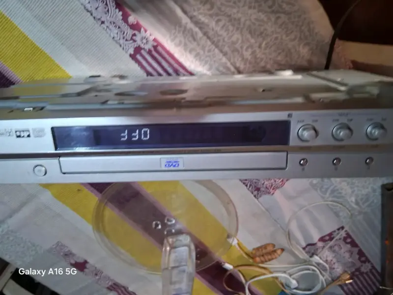 Reproductor de DVD Sony DVP-K870P - 3