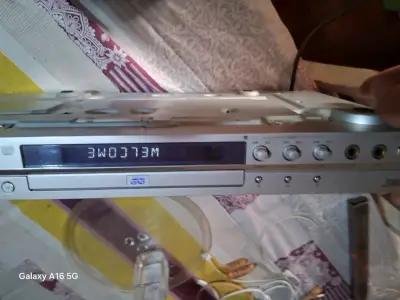 Reproductor de DVD Sony DVP-K870P - miniatura 4