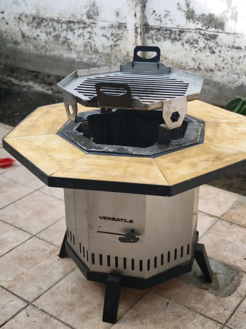 Parrilla de carbón octagonal con asas - 2
