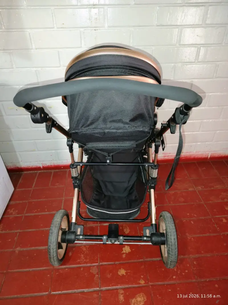 Coche de bebé Zeus plegable y resistente - 3