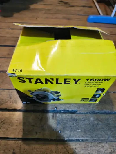 Sierra circular Stanley en caja - miniatura 2