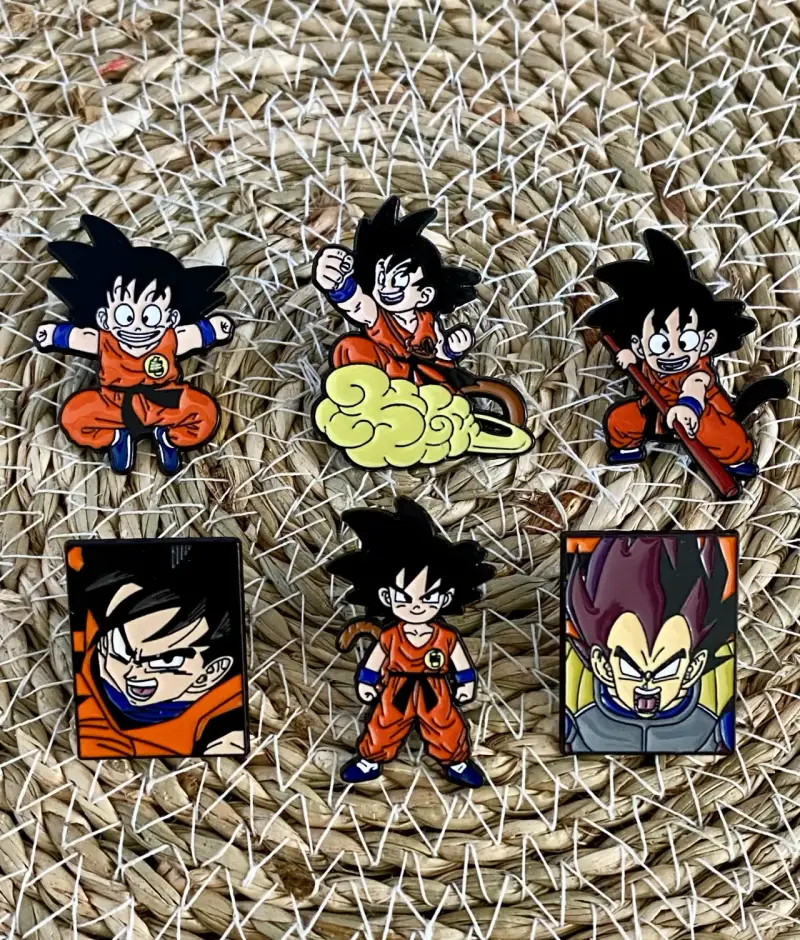 Pins de Anime Variados - 6