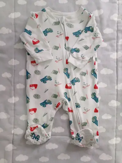 Set 4 pijamas enteritos para bebé con estampados - miniatura 2