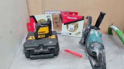 Nivel láser Dewalt con caja de transporte - miniatura 2