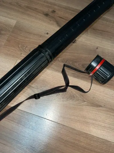 Tubo porta planos ajustable negro con correa - miniatura 3