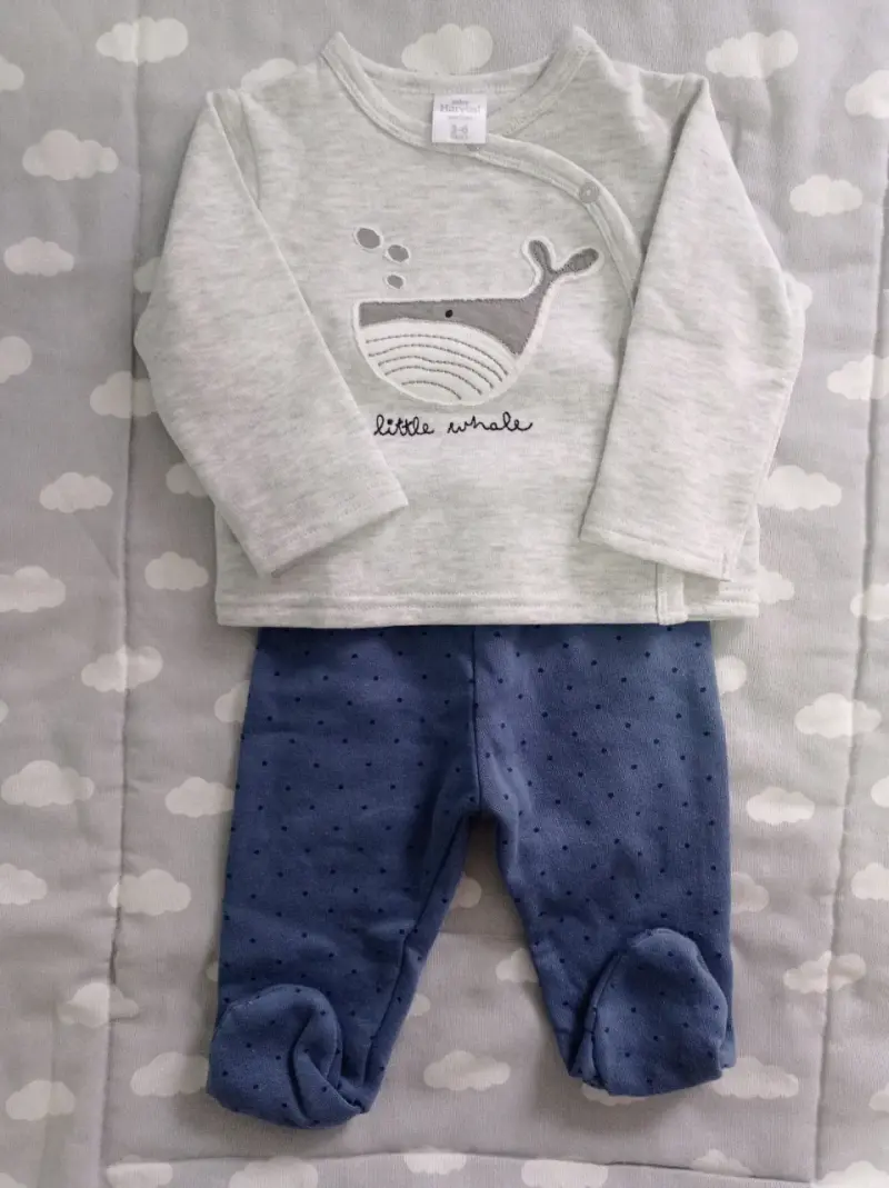 Conjunto de bebé con diseño de ballena - 1