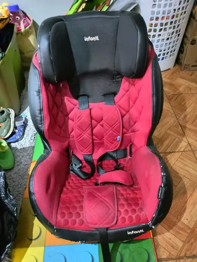 Silla de auto para bebé Infanti roja - miniatura 1