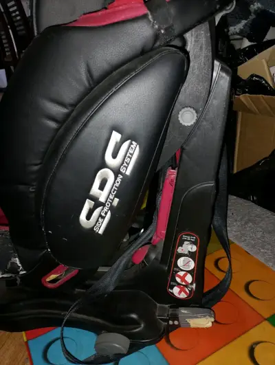 Silla de auto para bebé Infanti roja - miniatura 3