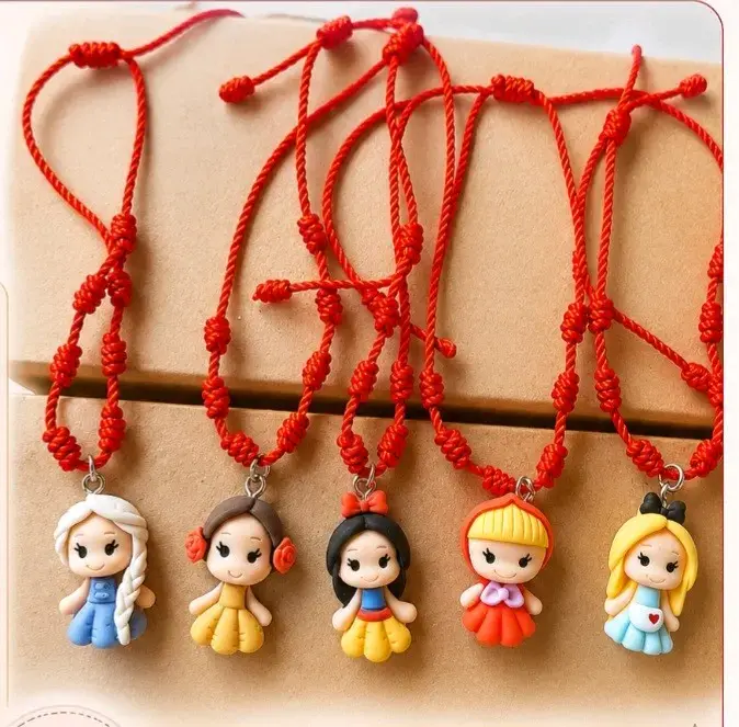 Pulseras de hilo rojo de 7 nudos