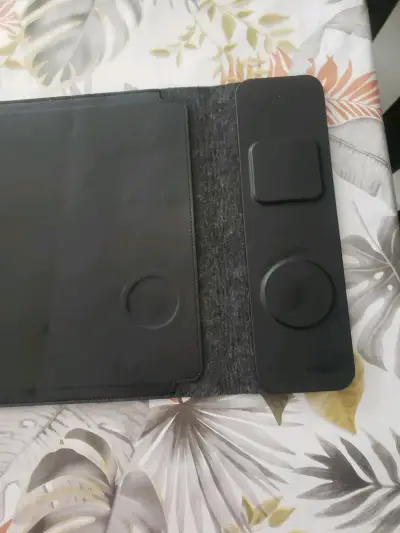 Funda notebook y Alfombrilla de carga - miniatura 1
