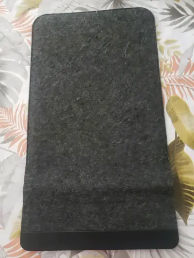 Funda notebook y Alfombrilla de carga - miniatura 2