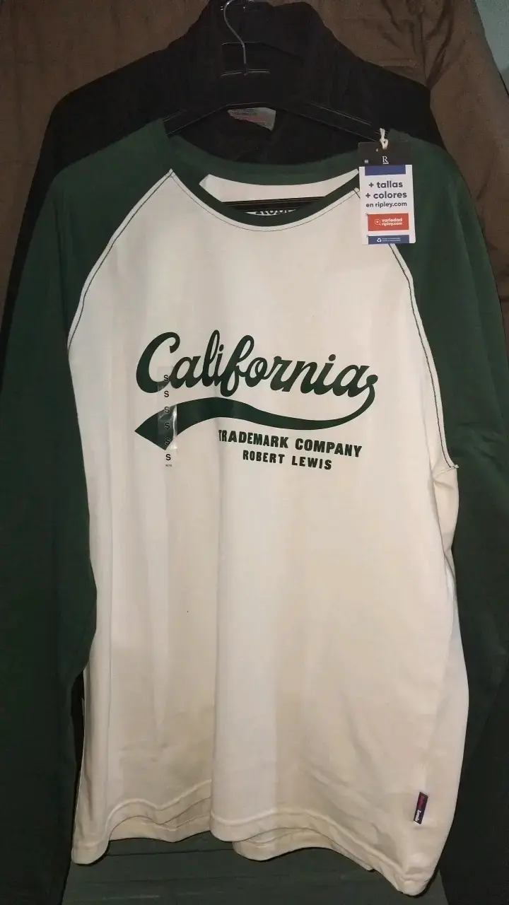 Polera manga larga Robert Lewis verde y blanca - 1