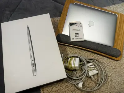 MacBook Air 13" (2017) + 256GB SSD Extra (Transcen - miniatura 1