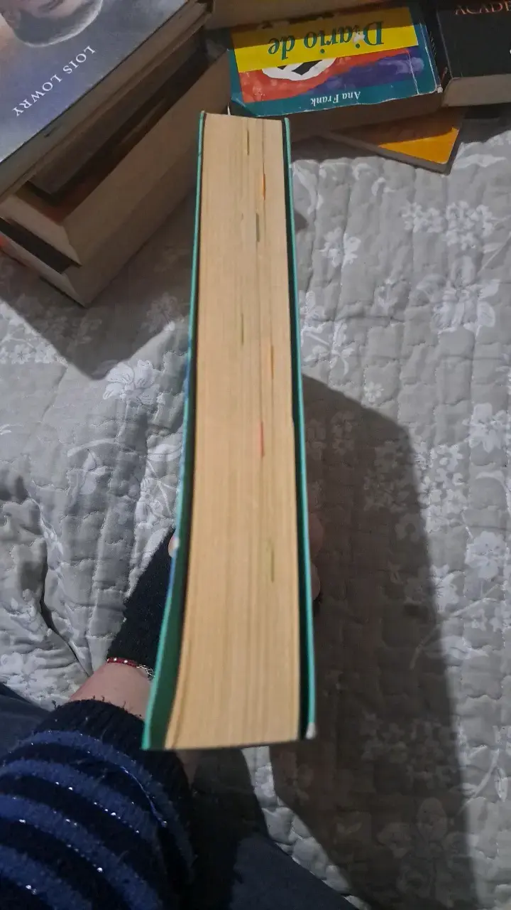 Libro 'Culpa Tuya' de Mercedes Ron - 2