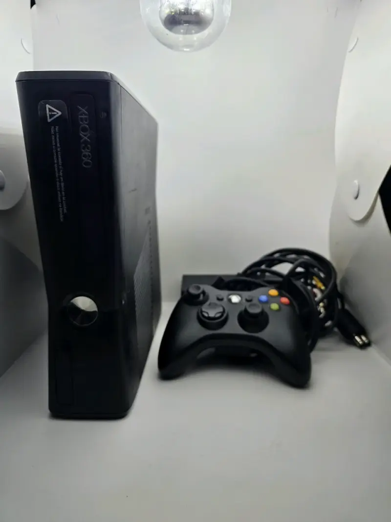 Xbox 360 Slim de 250GB + RGH - 3