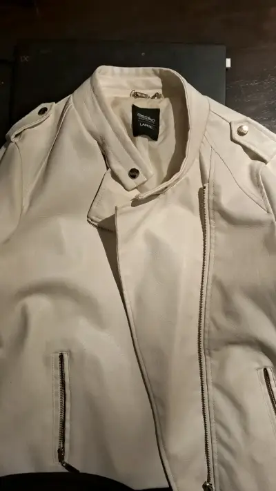 Chaqueta de cuero sintético blanca para mujer - miniatura 6