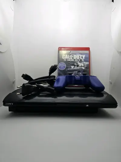 Sony PlayStation 3 Super Slim - PS3 + HEN + Juego - miniatura 2