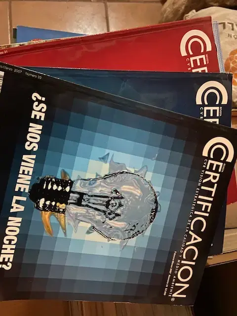 Revistas Certificación Ediciones Variadas