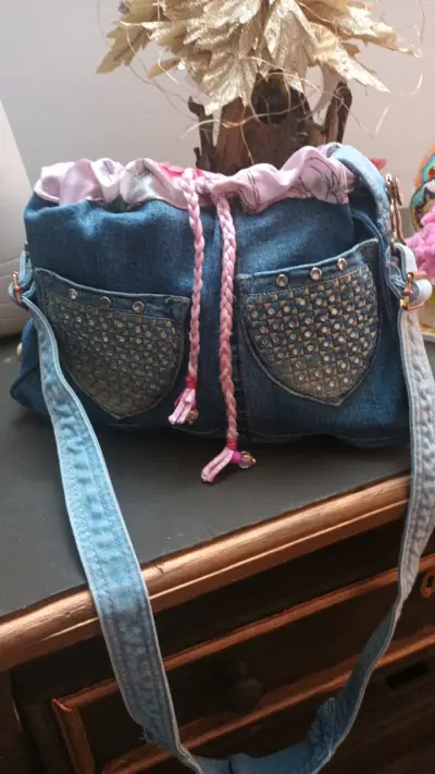 Bolso de mezclilla con bolsillos decorativos - miniatura 1