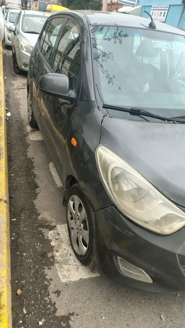 Hyundai i10 2012 en buen estado - 4