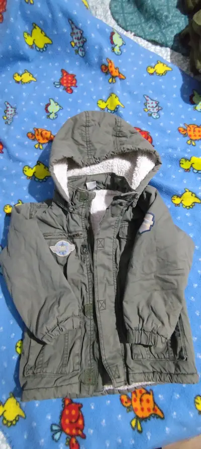 Chaqueta de niño azul con capucha y estampado espacial - miniatura 6