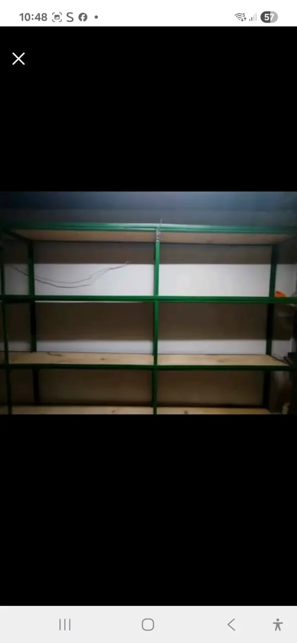 Estantería metálica verde para almacenamiento - 1