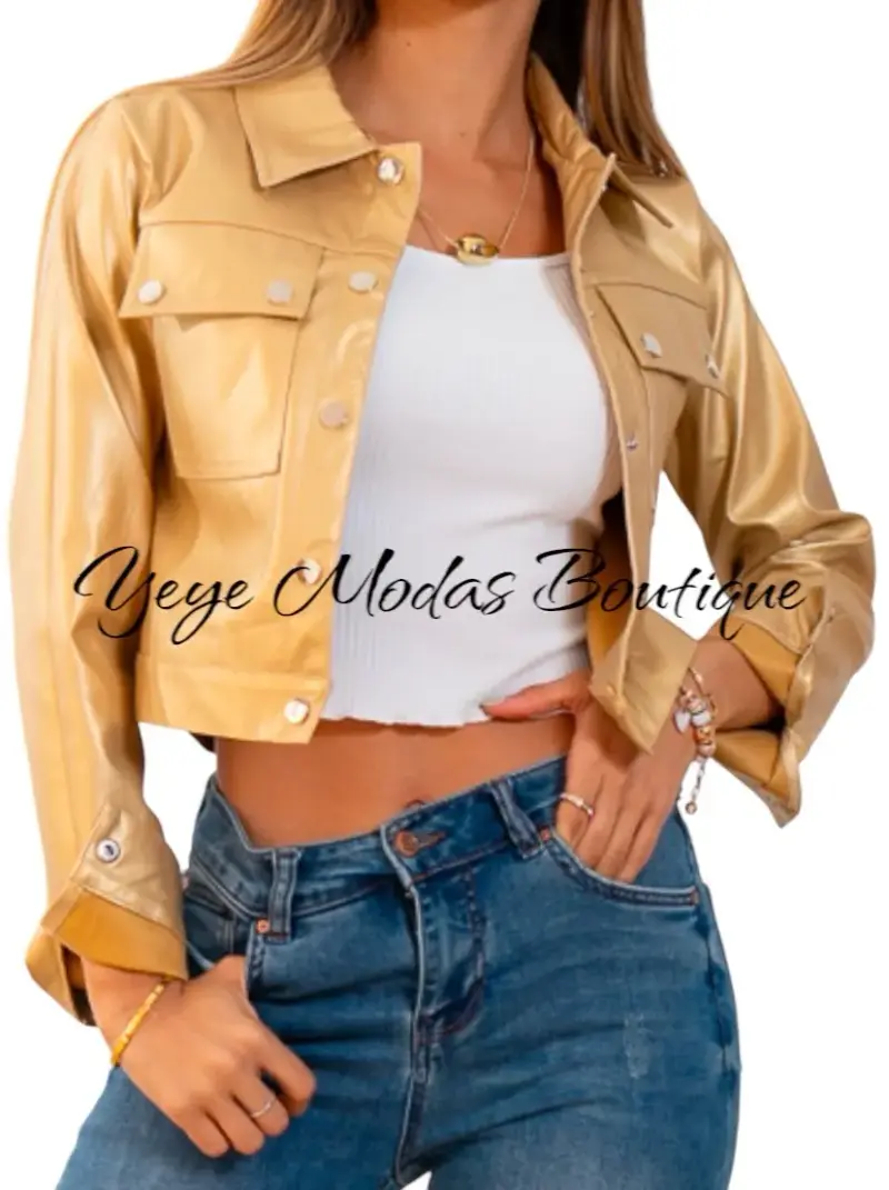 Chaqueta corta de cuero sintético dorada para mujer
