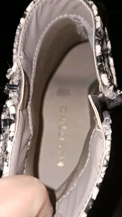 Botines de cuero sintético con estampado de serpie - miniatura 6