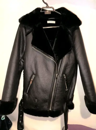 Chaqueta de cuero negra con forro de piel Basement - miniatura 1