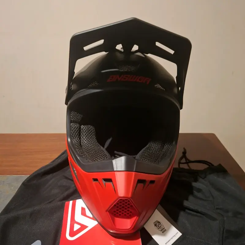 Casco motocross Answer AR1 negro y rojo - 3