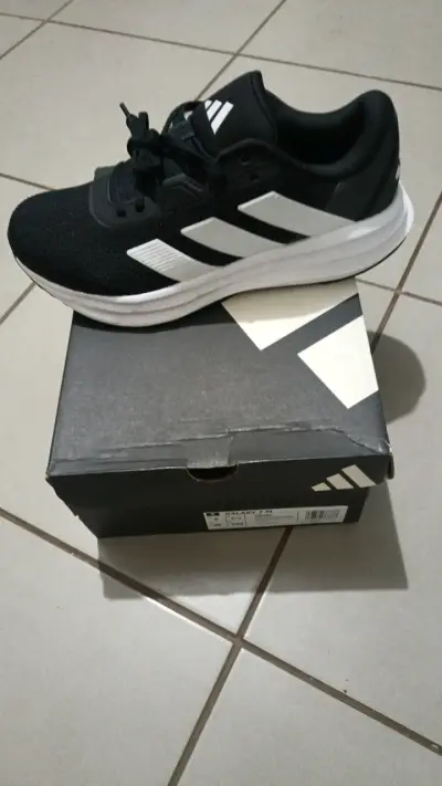 Zapatillas deportivas negras para hombre - miniatura 2