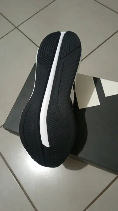 Zapatillas deportivas negras para hombre - miniatura 3