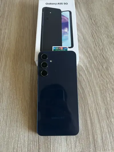 Samsung Galaxy A55 5G en buen estado - miniatura 2