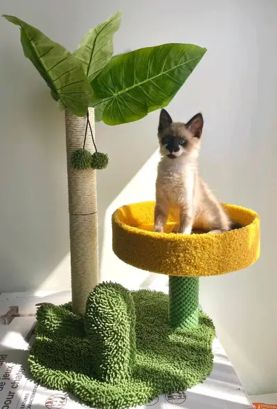 Árbol rascador para gatos con diseño tropical - miniatura 1