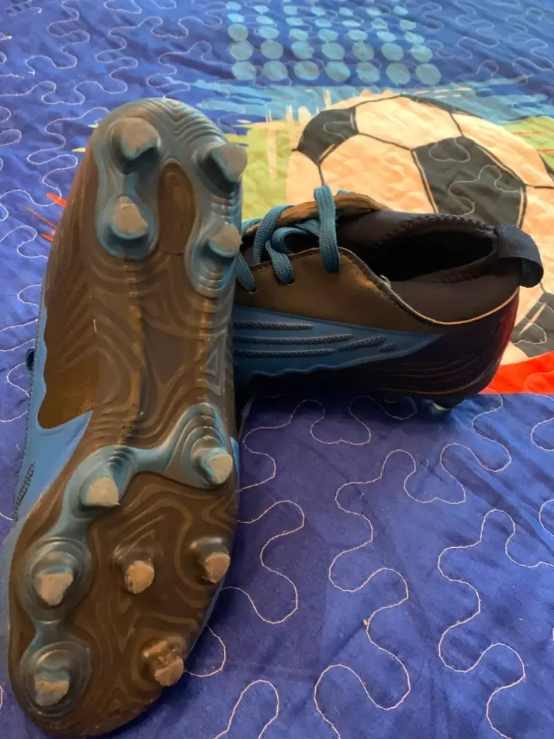 Botines de fútbol azules para césped Talla 33 - 2