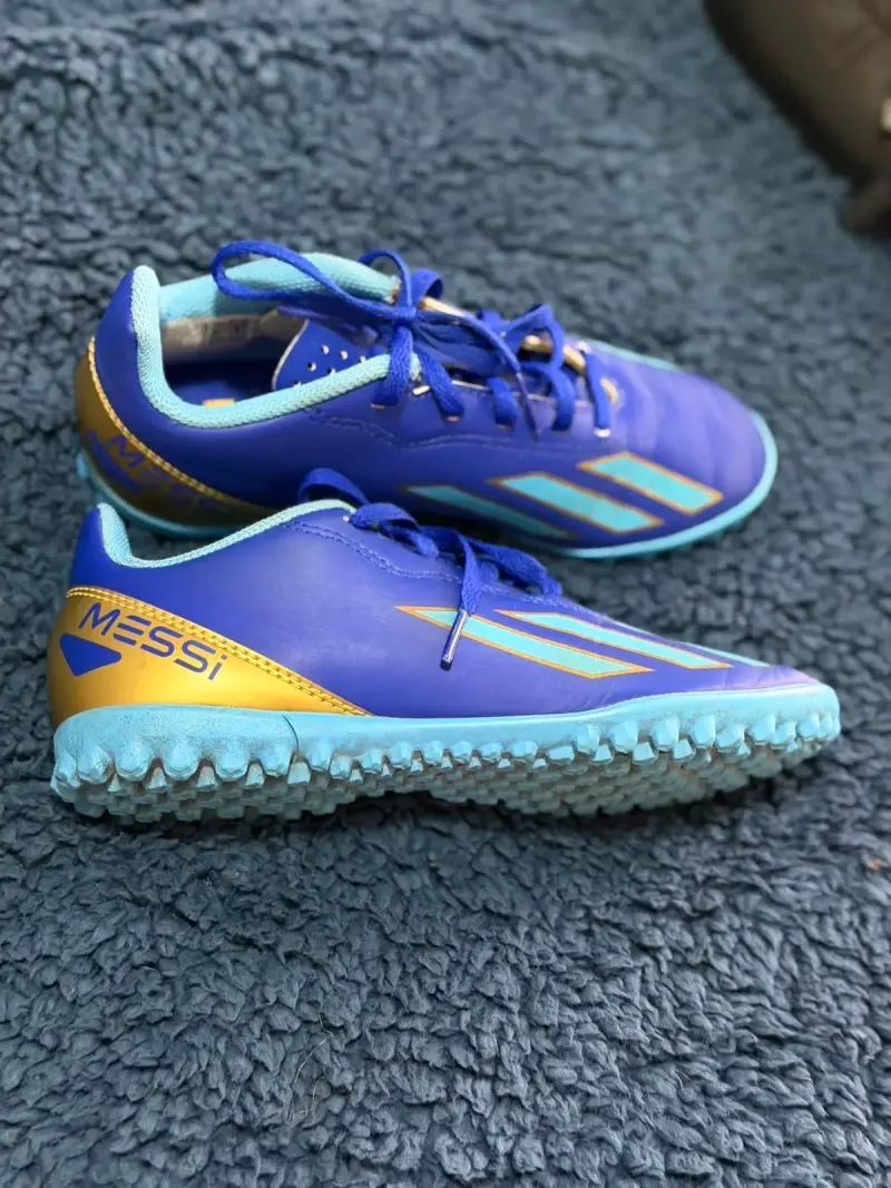 Zapatillas de fútbol Adidas Messi azules para niños - 1